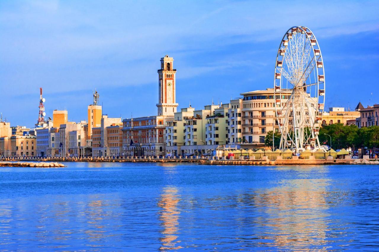 Seagull Apartments - Front And Sea View & Airport Bari Exterior photo